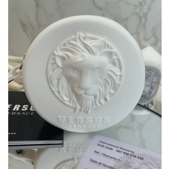 VERSUS VERSACE Unisex Watch White Silicone Gold Tone Accents NWT - Picture 5 of 8